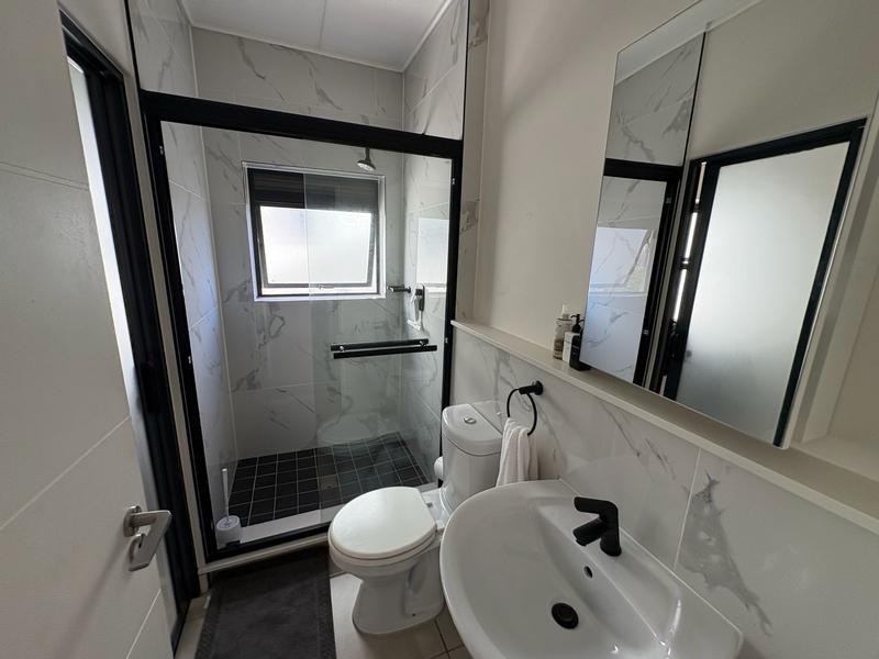 To Let 2 Bedroom Property for Rent in Richwood Western Cape